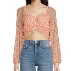 Madden NYC Orange Retro Floral Cropped
Keyhole Top with Long Sleeves XS